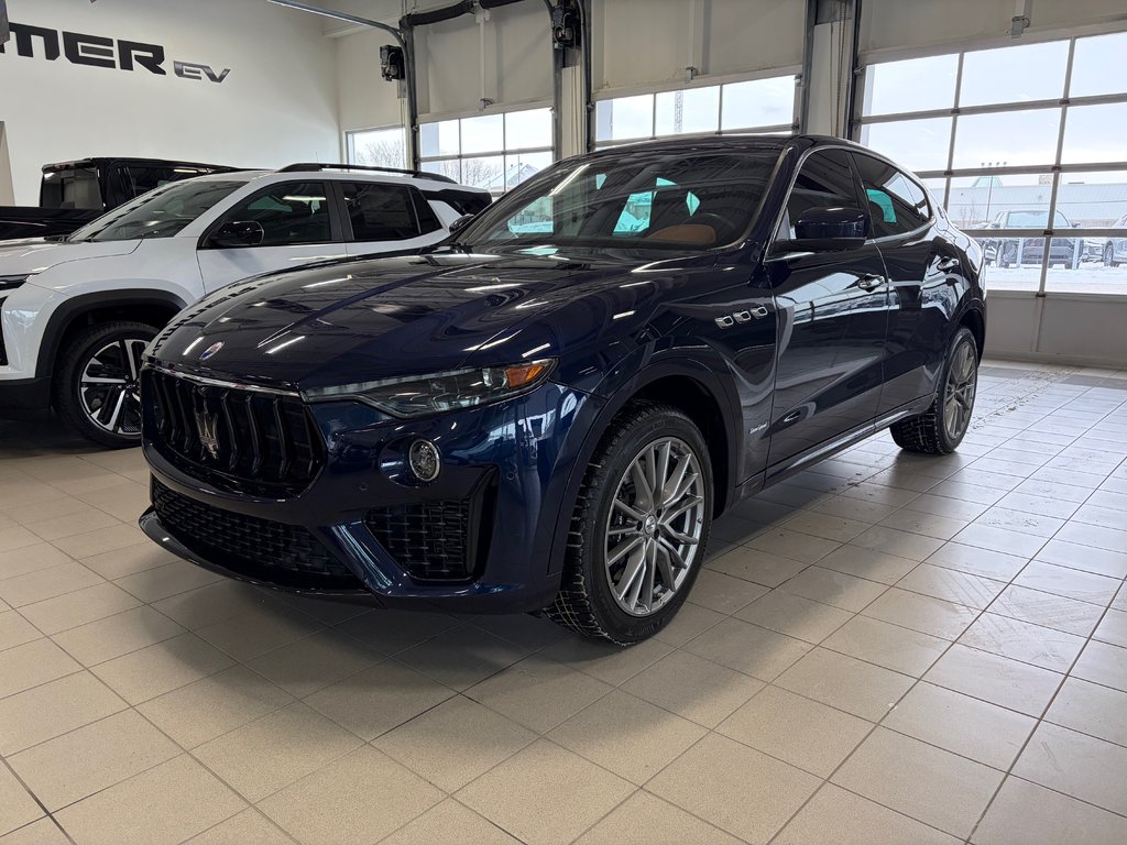 Maserati Levante S GranSport 2020 à Charlemagne, Québec - 1 - w1024h768px