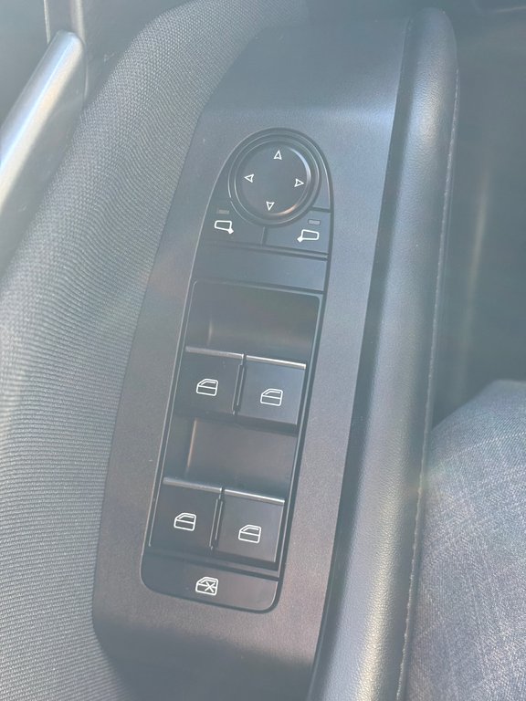 2023 Mazda 3 Sport GS, CAMÉRA DE RECUL, BANC CHAUFFANT in Charlemagne, Quebec - 26 - w1024h768px