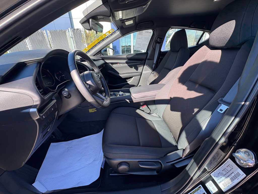 2023 Mazda 3 Sport GS, CAMÉRA DE RECUL, BANC CHAUFFANT in Charlemagne, Quebec - 5 - w1024h768px