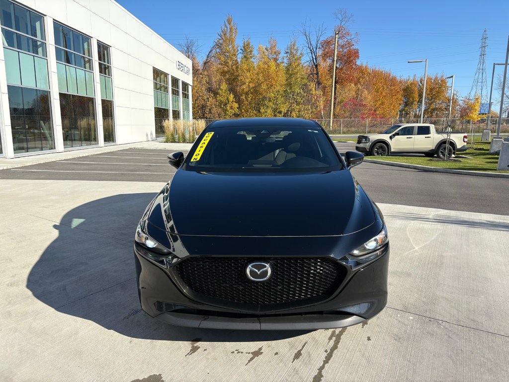 2023 Mazda 3 Sport GS, CAMÉRA DE RECUL, BANC CHAUFFANT in Charlemagne, Quebec - 2 - w1024h768px
