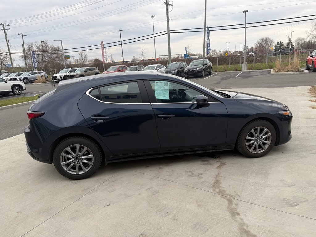 2023 Mazda 3 Sport GS, CAMÉRA DE RECUL, BANC CHAUFFANT in Saint-Jérôme, Quebec - 11 - w1024h768px