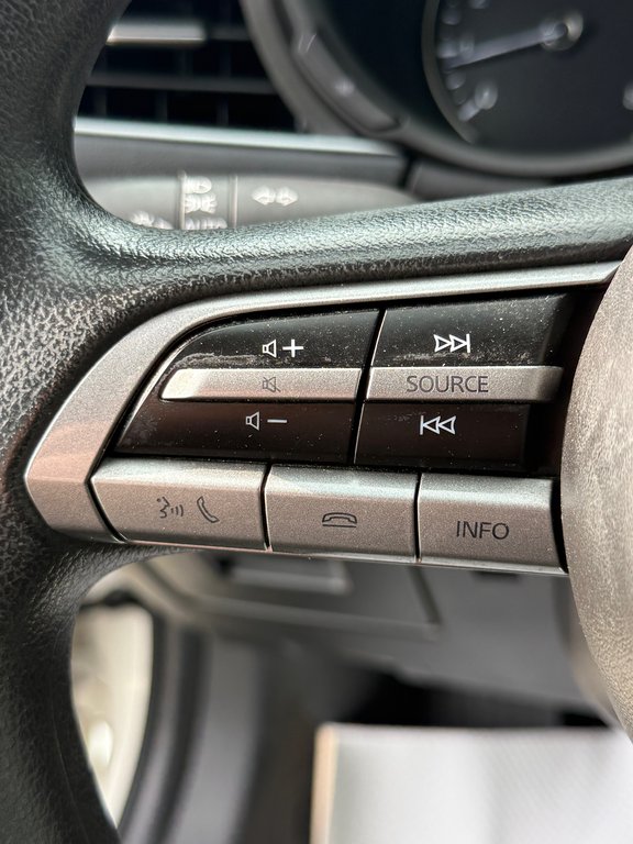 Mazda 3 GX, CAMÉRA DE RECUL, SIÈGE CHAUFFANT 2022 à Charlemagne, Québec - 22 - w1024h768px