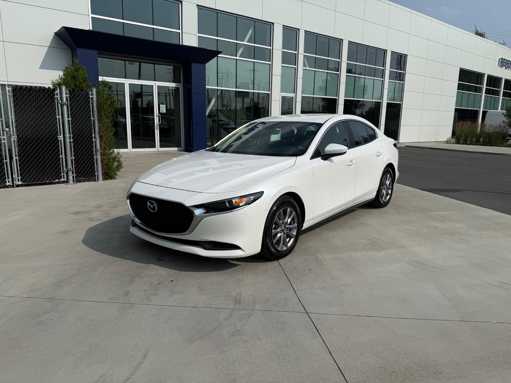 Mazda 3 GX, CAMÉRA DE RECUL, SIÈGE CHAUFFANT 2022 à Charlemagne, Québec - 1 - w1024h768px