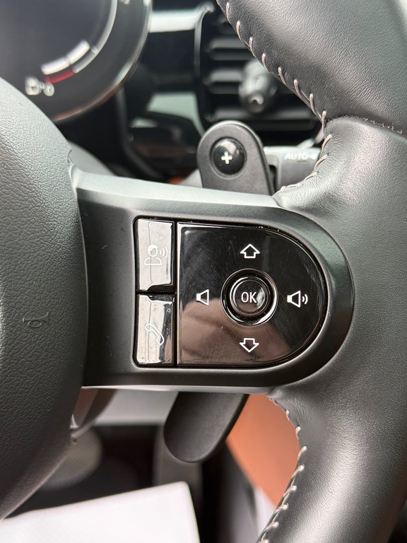 2023 MINI 5 Door COOPER S,CAMÉRA DE RECUL,BANC CHAUFFANT in Charlemagne, Quebec - 22 - w1024h768px