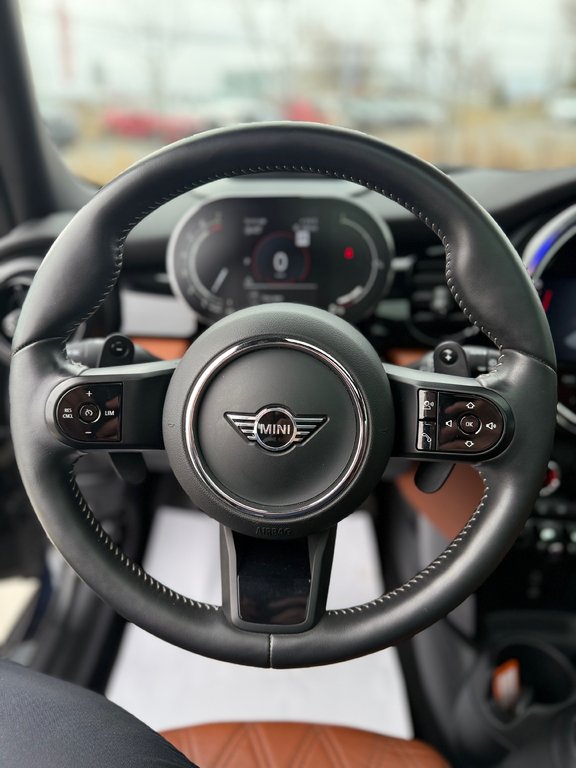 2023 MINI 5 Door COOPER S,CAMÉRA DE RECUL,BANC CHAUFFANT in Charlemagne, Quebec - 21 - w1024h768px