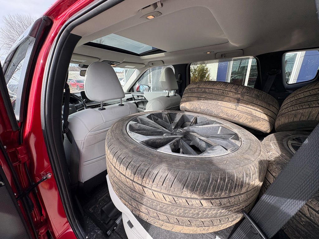 2023 Mitsubishi Outlander PHEV SEL, CAMÉRA DE RECUL, BANC CHAUFFANT in Charlemagne, Quebec - 9 - w1024h768px