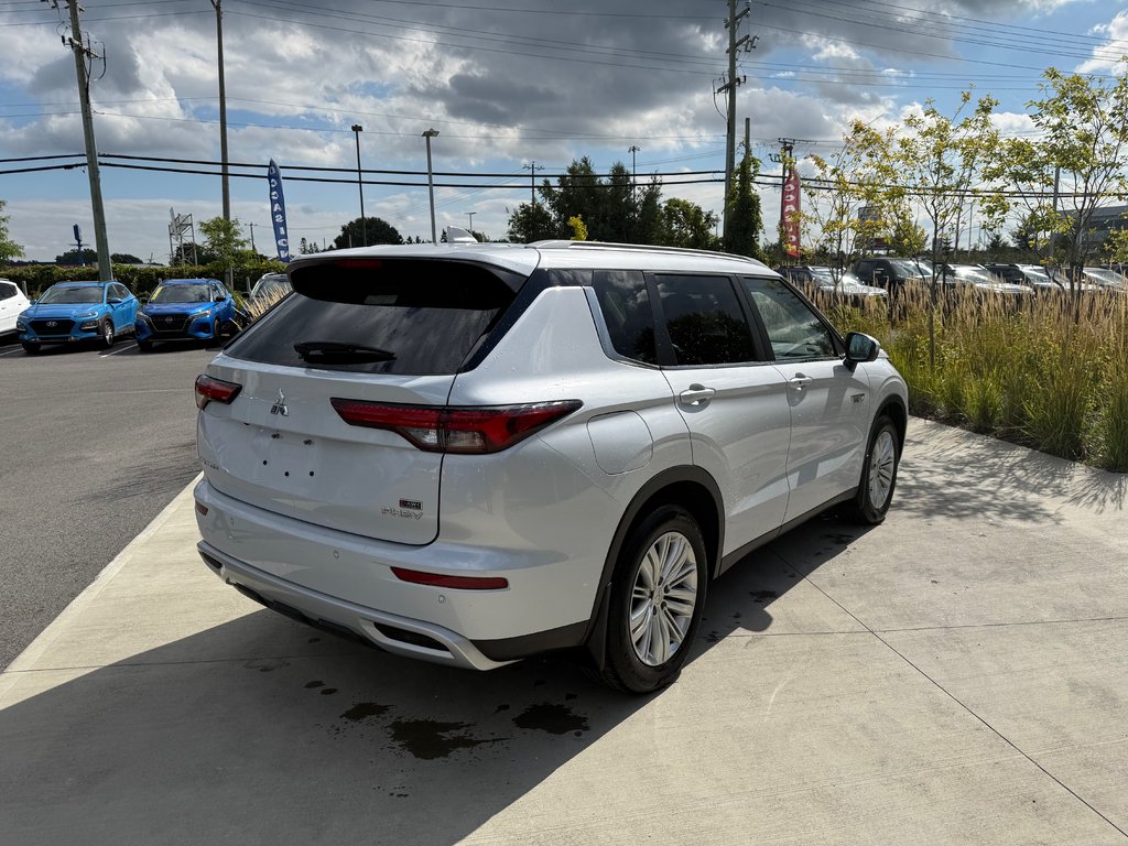 Mitsubishi Outlander Plug-In Hybrid SEL, CAMÉRA DE RECUL, BANC CHAUFFANT 2024 à Charlemagne, Québec - 11 - w1024h768px
