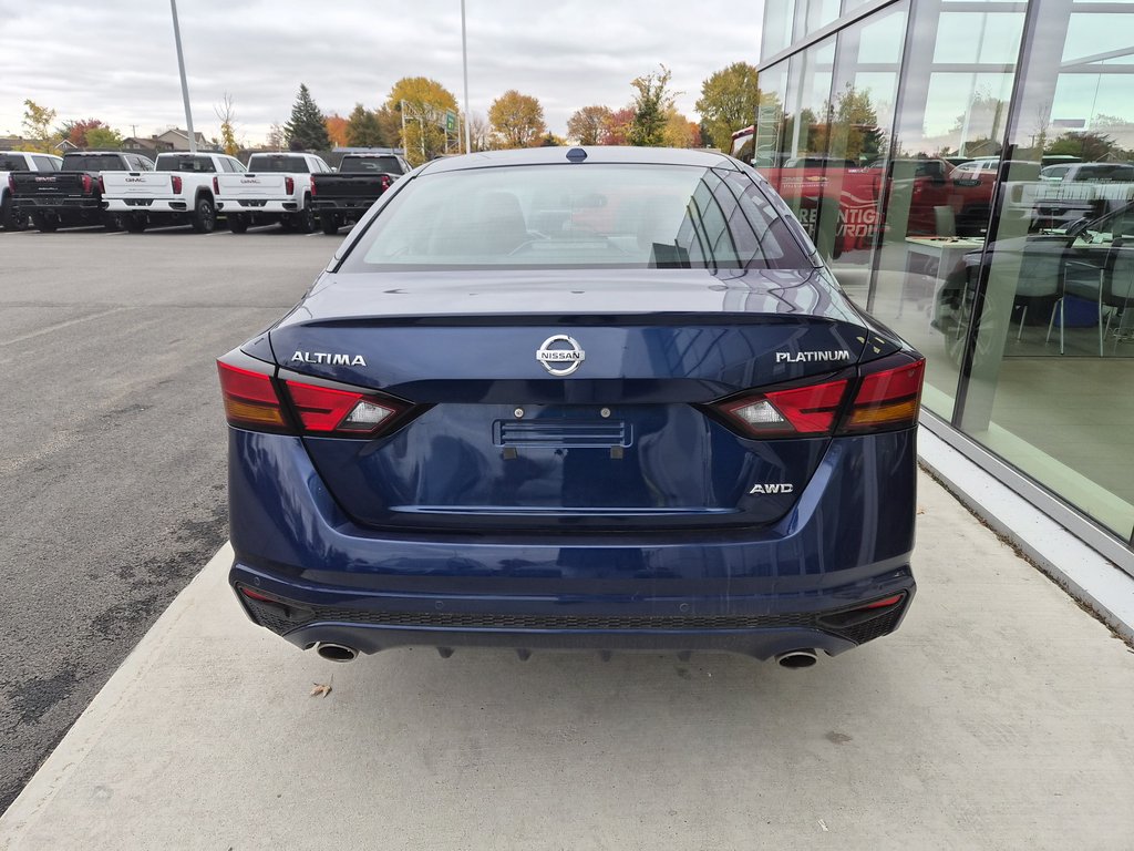 2022 Nissan Altima 2.5 Platinum ,AWD in Charlemagne, Quebec - 5 - w1024h768px