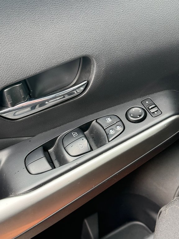 Nissan Kicks SR,CAMÉRA DE RECUL,BANC CHAUFFANT 2020 à Charlemagne, Québec - 25 - w1024h768px