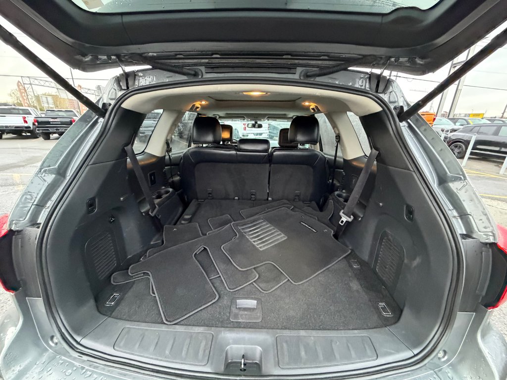 2018 Nissan PATHFINDER PLATINE in Charlemagne, Quebec - 7 - w1024h768px