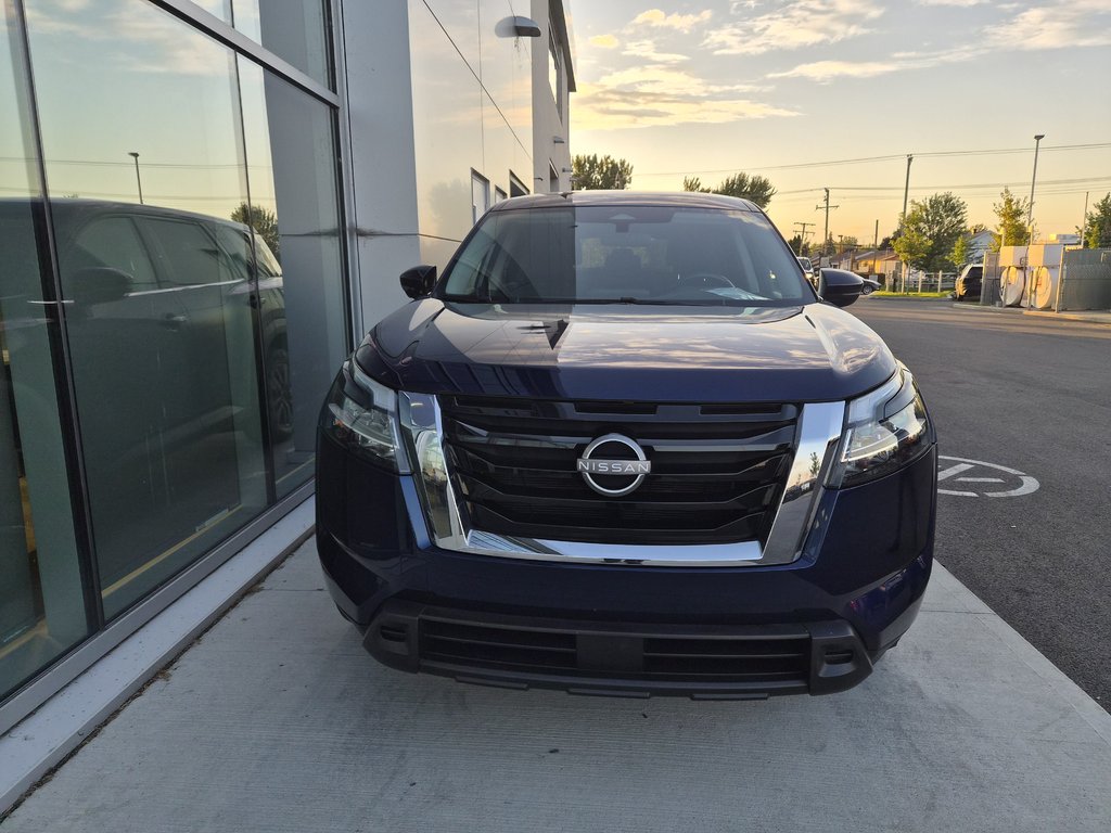 2022 Nissan Pathfinder S in Charlemagne, Quebec - 2 - w1024h768px