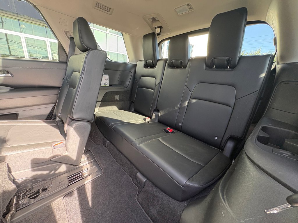 2023 Nissan Pathfinder SL, CAMÉRA DE RECUL ,BANC CHAUFFANT, CUIR in Saint-Jérôme, Quebec - 10 - w1024h768px
