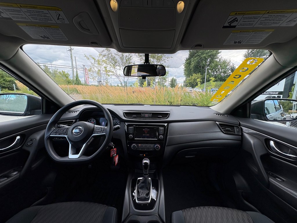2018 Nissan Rogue S, CAMÉRA DE RECUL, DÉTECTEUR D'ANGLE MORT in Charlemagne, Quebec - 10 - w1024h768px