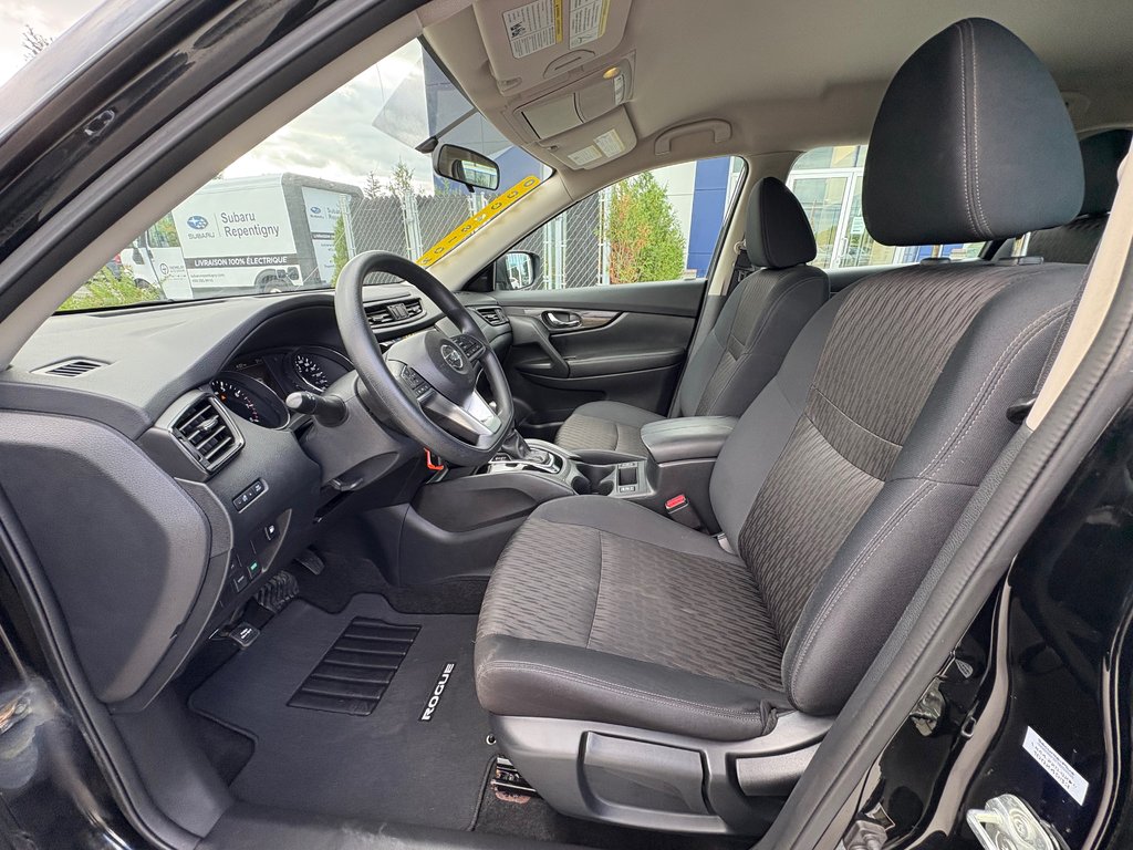 2018 Nissan Rogue S, CAMÉRA DE RECUL, DÉTECTEUR D'ANGLE MORT in Charlemagne, Quebec - 5 - w1024h768px