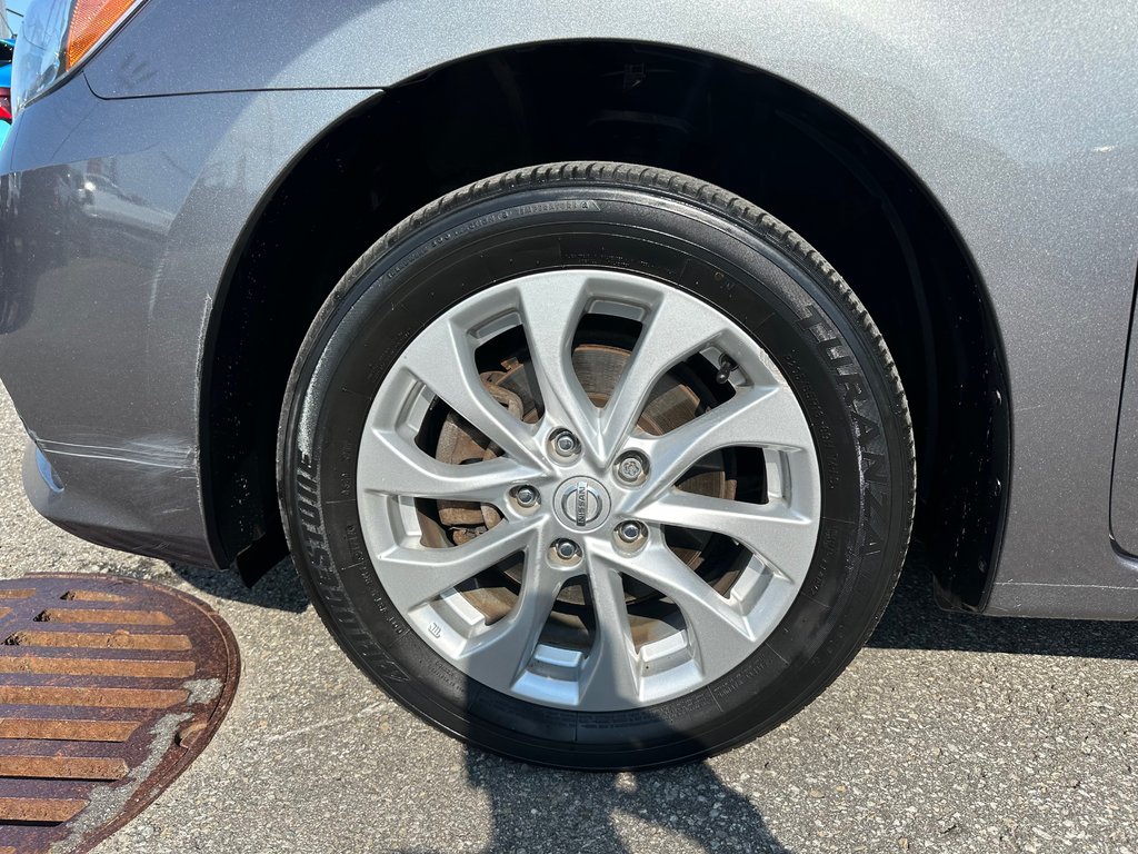 2017 Nissan Sentra SV in Charlemagne, Quebec - 6 - w1024h768px