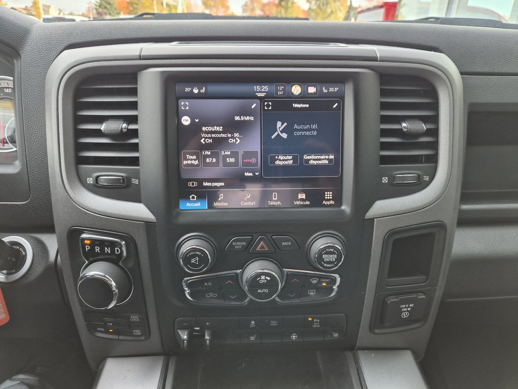 2022 Ram 1500 Classic Express in Charlemagne, Quebec - 10 - w1024h768px