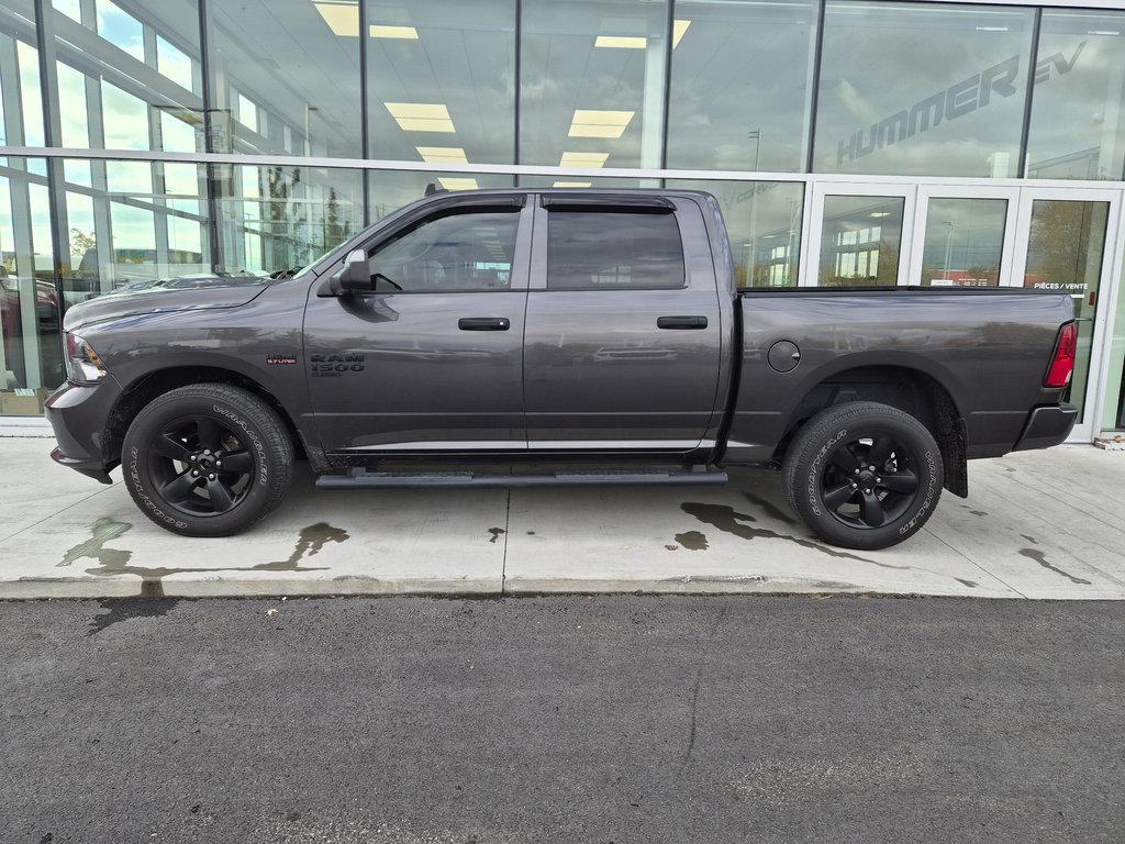 2022 Ram 1500 Classic Express in Charlemagne, Quebec - 3 - w1024h768px