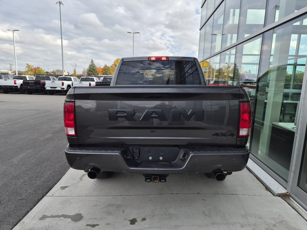 2022 Ram 1500 Classic Express in Charlemagne, Quebec - 5 - w1024h768px