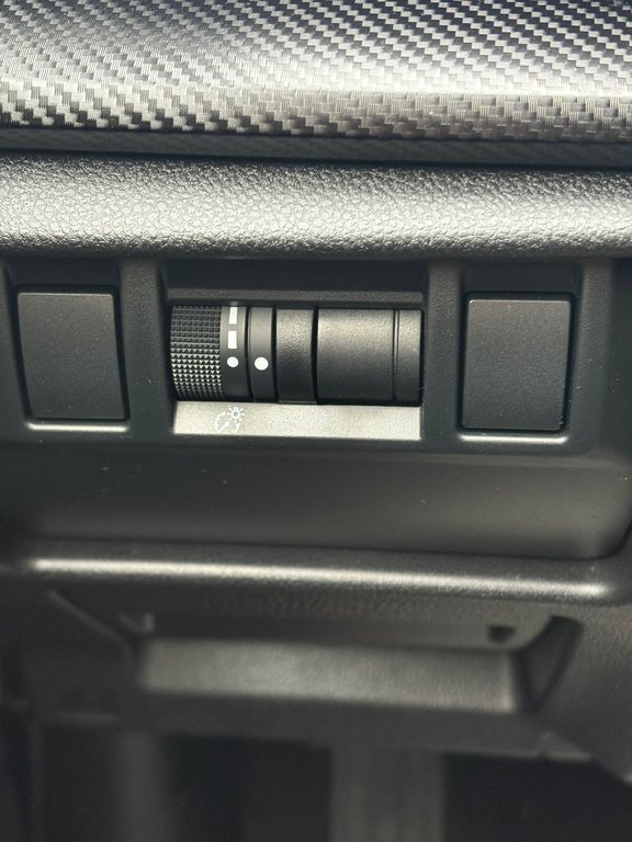 2024 Subaru Crosstrek COMMODITÉ,CAMÉRA DE RECUL,BANC CHAUFFANT in Charlemagne, Quebec - 24 - w1024h768px