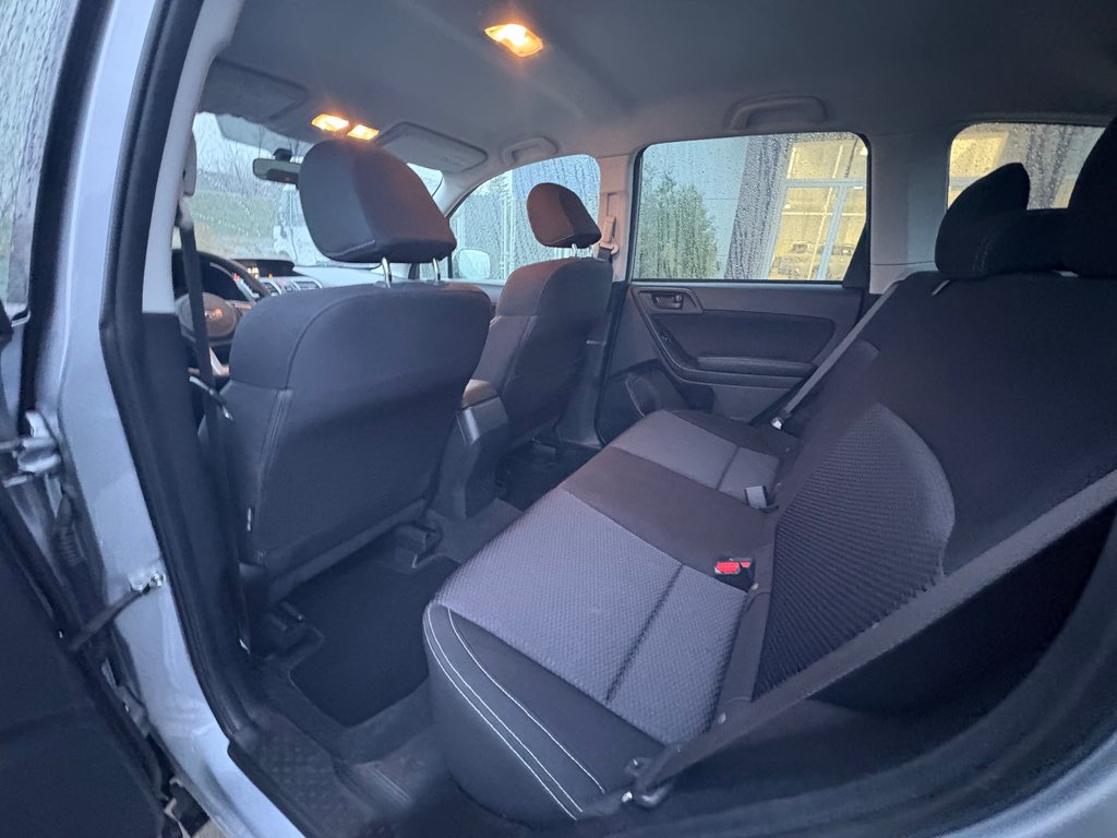 Subaru Forester COMMODITÉ, BANC CHAUFFANT, CAMÉRA DE RECUL 2018 à Charlemagne, Québec - 9 - w1024h768px