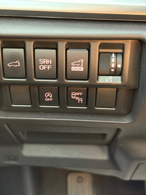 2023 Subaru Forester TOURING, BANC CHAUFFANT, CAMÉRA DE RECUL in Charlemagne, Quebec - 26 - w1024h768px