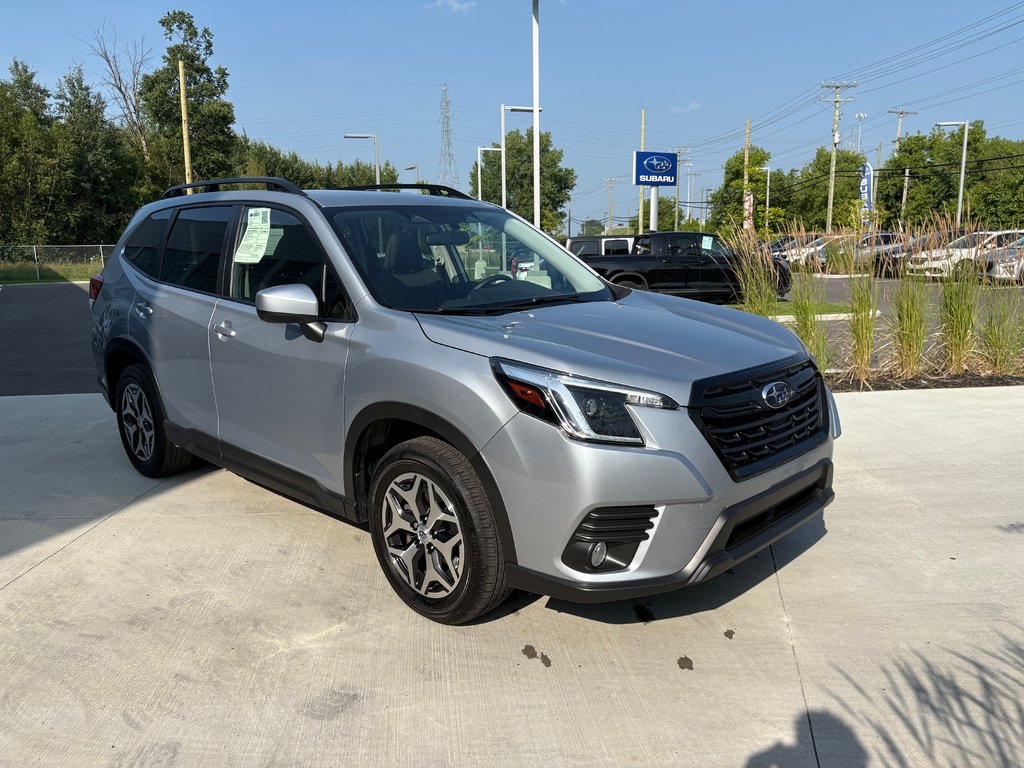 2023 Subaru Forester TOURING, BANC CHAUFFANT, CAMÉRA DE RECUL in Charlemagne, Quebec - 13 - w1024h768px