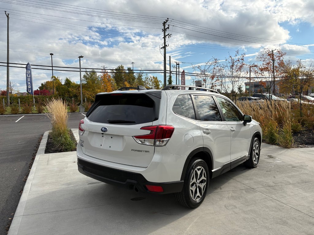2024 Subaru Forester TOURING, BANC CHAUFFANT, CAMÉRA DE RECUL in Charlemagne, Quebec - 11 - w1024h768px
