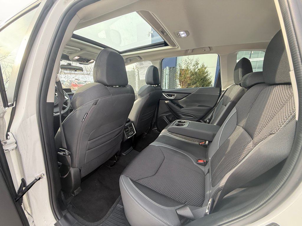2024 Subaru Forester TOURING, BANC CHAUFFANT, CAMÉRA DE RECUL in Charlemagne, Quebec - 9 - w1024h768px