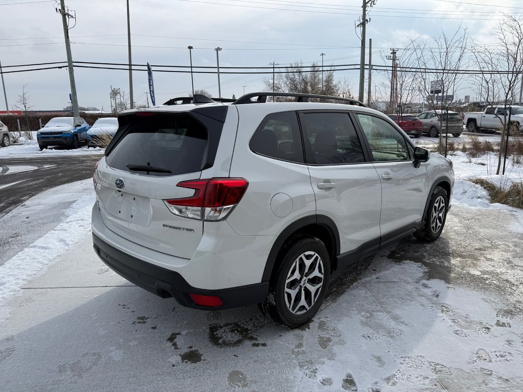 2024 Subaru Forester TOURING, BANC CHAUFFANT, CAMÉRA DE RECUL in Charlemagne, Quebec - 11 - w1024h768px