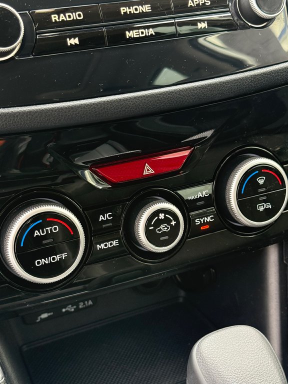 2024 Subaru Forester TOURING, BANC CHAUFFANT, CAMÉRA DE RECUL in Charlemagne, Quebec - 18 - w1024h768px