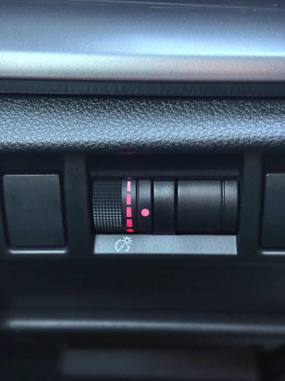 2024 Subaru Impreza TOURING, BANC CHAUFFANT, CAMÉRA DE RECUL in Charlemagne, Quebec - 25 - w1024h768px