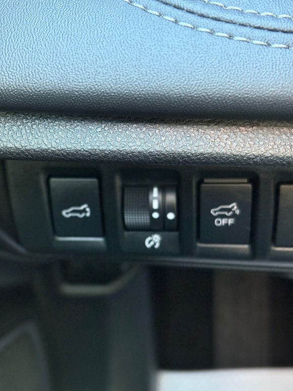 Subaru Outback LIMITED, CAMÉRA DE RECUL, BANC CHAUFFANT 2024 à Charlemagne, Québec - 22 - w1024h768px