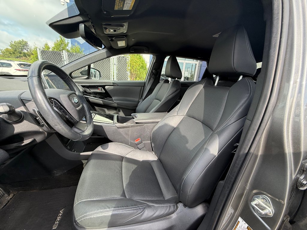 2023 Subaru Solterra LUXE,CAMÉRA DE RECUL,BANC CHAUFFANT in Saint-Jérôme, Quebec - 5 - w1024h768px