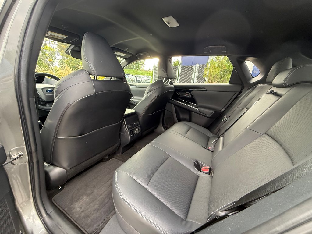 2023 Subaru Solterra LUXE,CAMÉRA DE RECUL,BANC CHAUFFANT in Saint-Jérôme, Quebec - 9 - w1024h768px