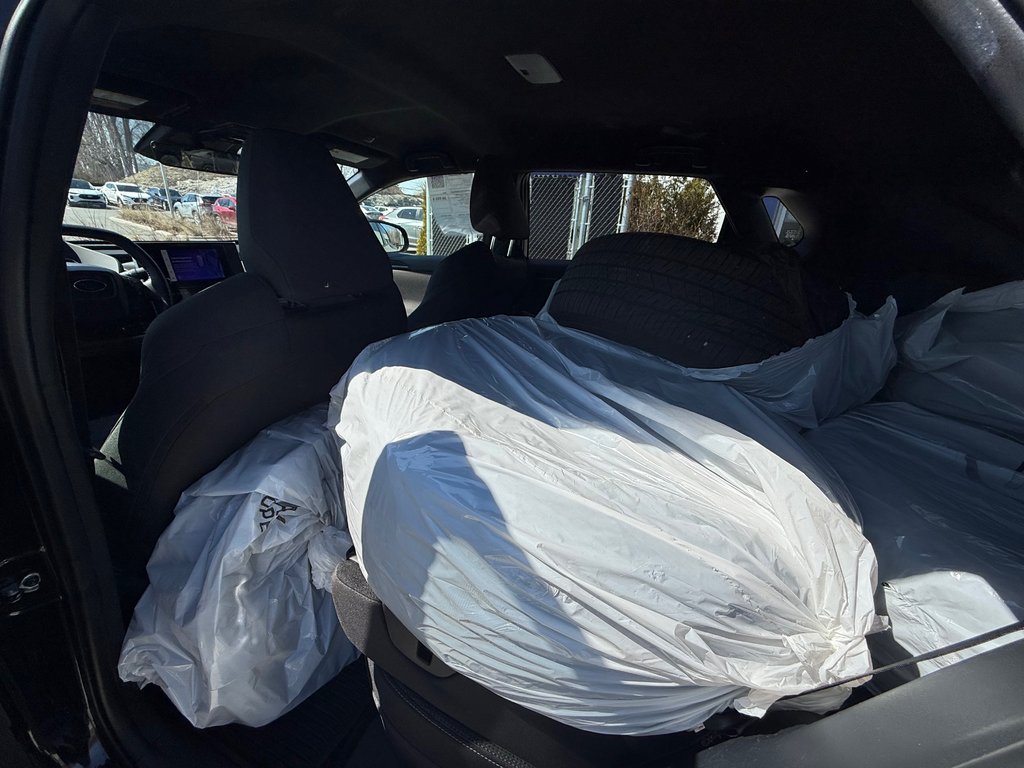 Subaru Solterra BASE, CAMÉRA DE RECUL, BANC CHAUFFANT 2024 à Saint-Jérôme, Québec - 9 - w1024h768px