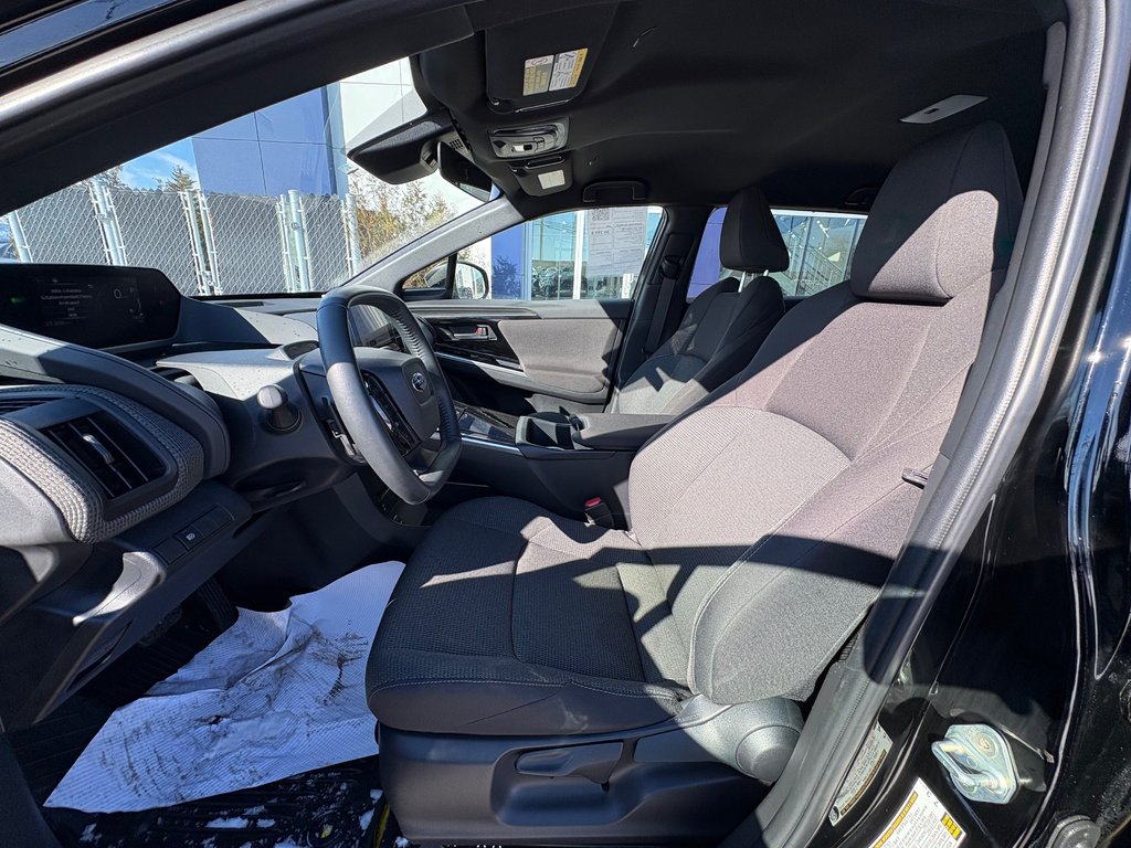 Subaru Solterra BASE, CAMÉRA DE RECUL, BANC CHAUFFANT 2024 à Saint-Jérôme, Québec - 5 - w1024h768px