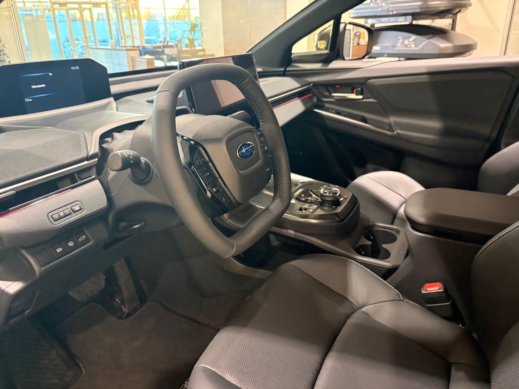 2026 Subaru Solterra AWD Luxury & Black cladding in Charlemagne, Quebec - 8 - w1024h768px