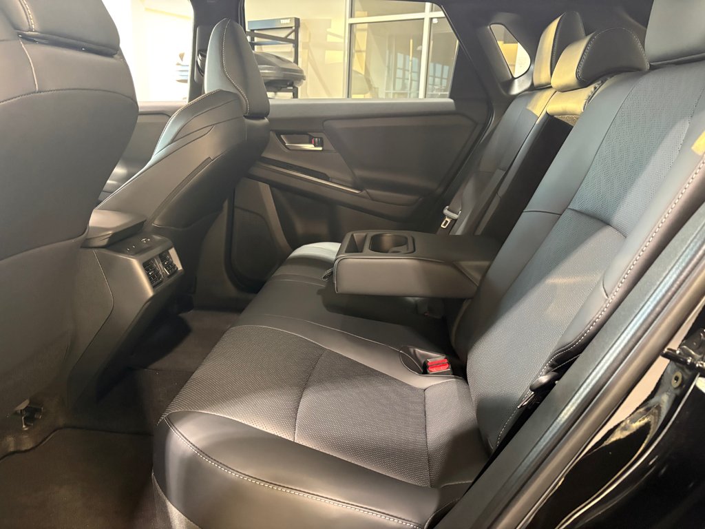 2026 Subaru Solterra AWD Luxury & Black cladding in Charlemagne, Quebec - 5 - w1024h768px