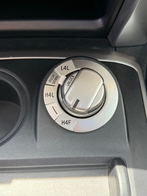 2020 Toyota 4Runner LIMITED,CAMÉRA DE RECUL,BANC CHAUFFANT in Saint-Jérôme, Quebec - 18 - w1024h768px