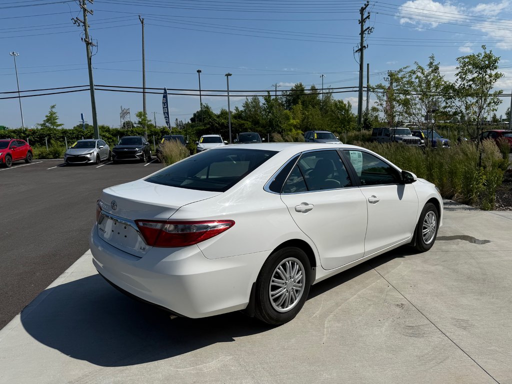 Toyota Camry LE,CAMÉRA DE RECUL, 2016 à Charlemagne, Québec - 11 - w1024h768px