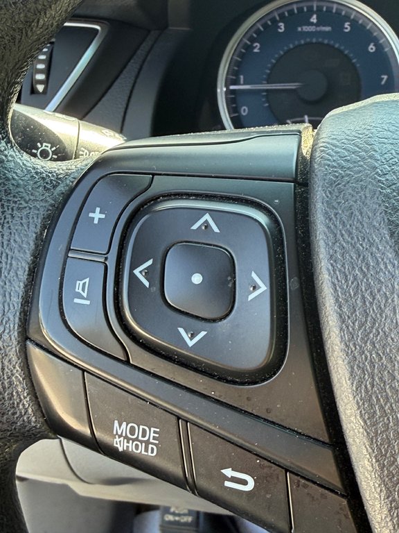 Toyota Camry LE,CAMÉRA DE RECUL, 2016 à Charlemagne, Québec - 22 - w1024h768px