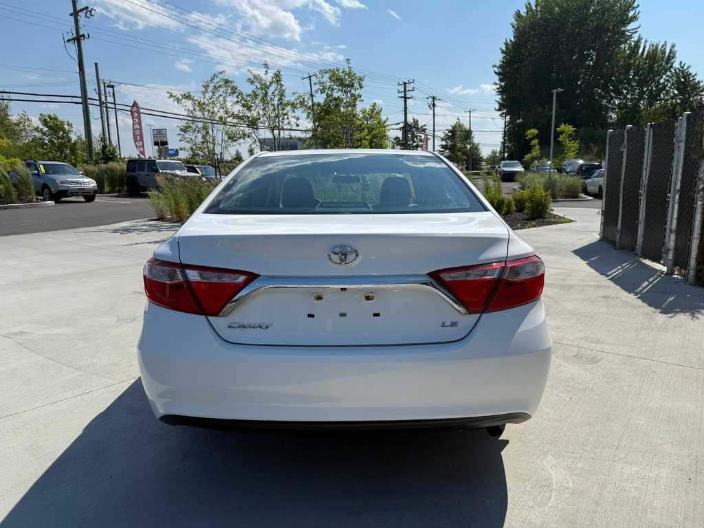 Toyota Camry LE,CAMÉRA DE RECUL, 2016 à Charlemagne, Québec - 8 - w1024h768px