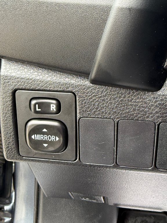 Toyota Corolla CE,1 PROPRIÉTAIRE,JAMAIS ACCIDENTÉ, 2018 à Charlemagne, Québec - 22 - w1024h768px