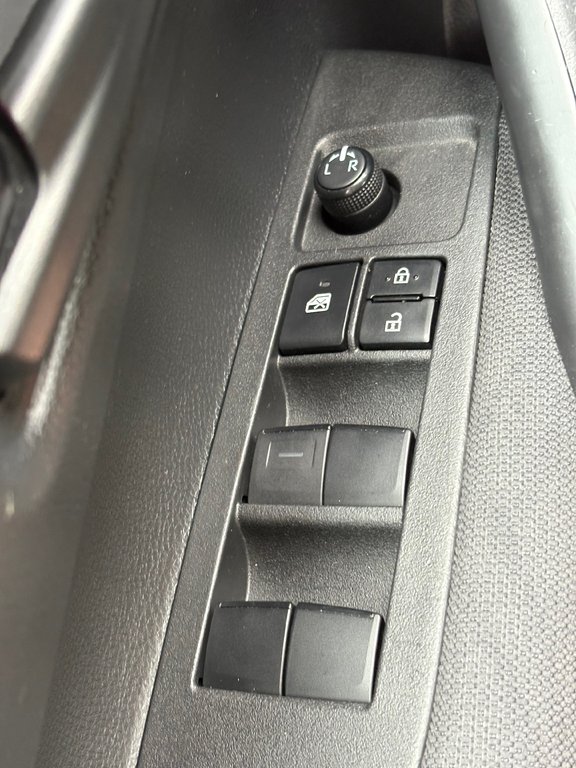 2022 Toyota Corolla LE, CAMÉRA DE RECUL, BANC CHAUFFANT in Charlemagne, Quebec - 23 - w1024h768px