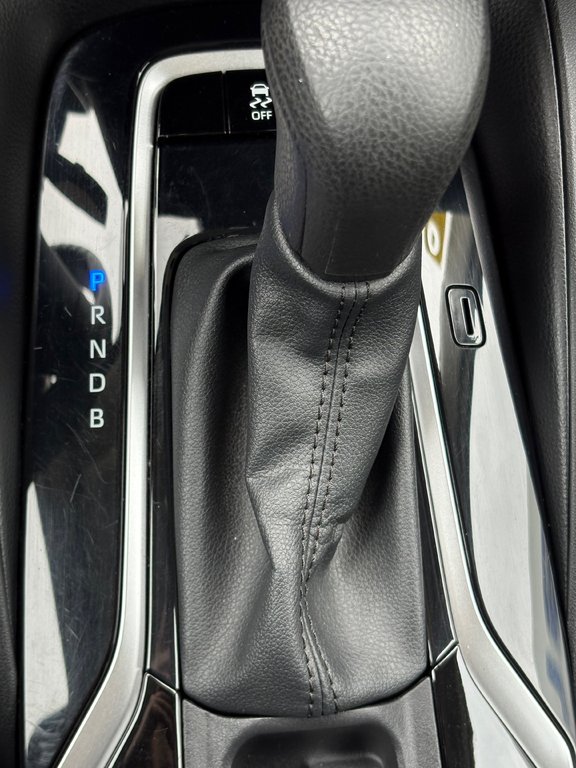 2022 Toyota Corolla LE, CAMÉRA DE RECUL, BANC CHAUFFANT in Charlemagne, Quebec - 16 - w1024h768px