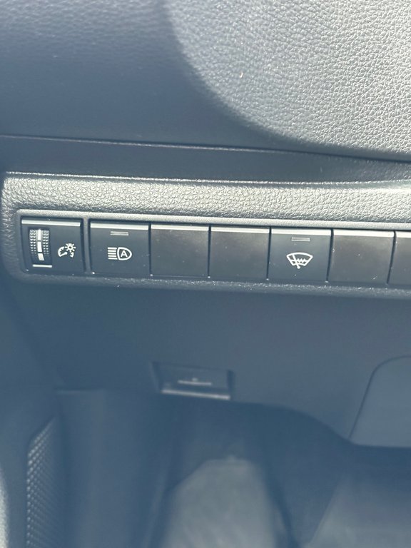 2022 Toyota Corolla LE, CAMÉRA DE RECUL, BANC CHAUFFANT in Charlemagne, Quebec - 22 - w1024h768px