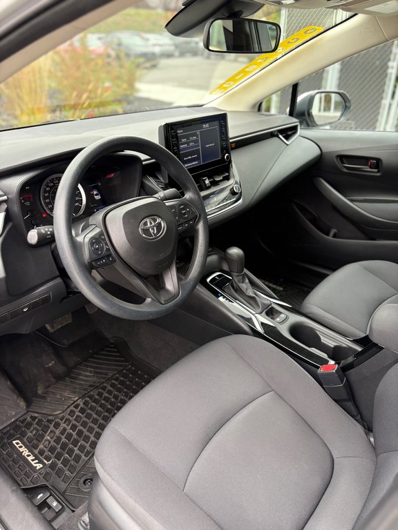 2022 Toyota Corolla LE, CAMÉRA DE RECUL, BANC CHAUFFANT in Charlemagne, Quebec - 4 - w1024h768px