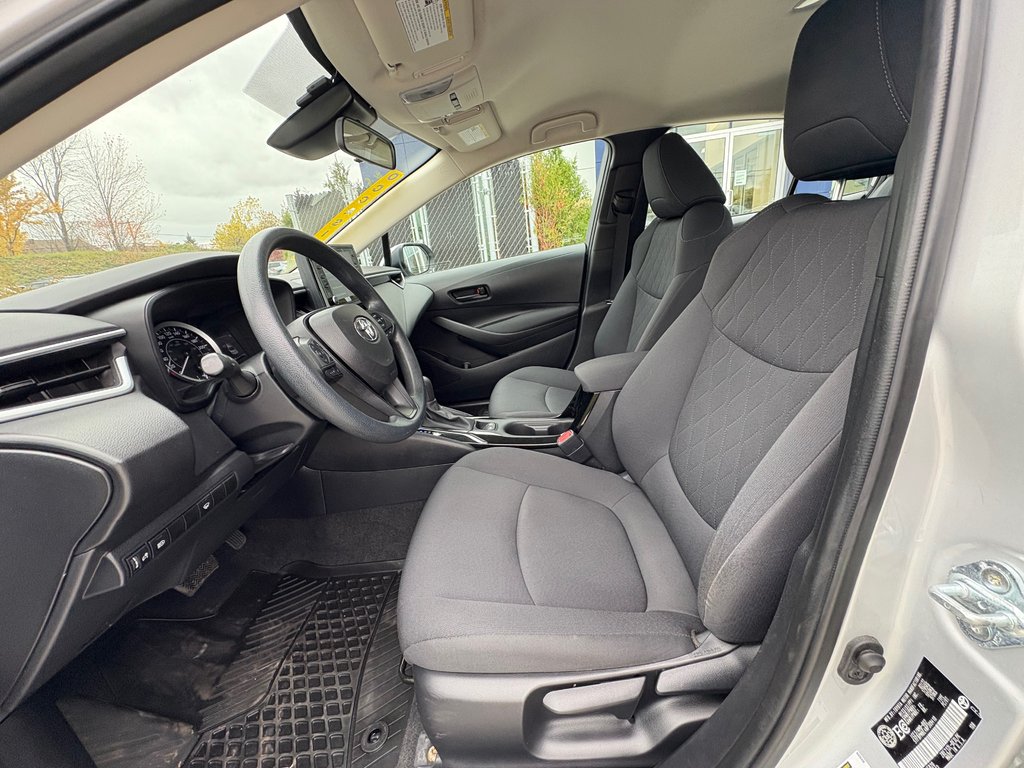 2022 Toyota Corolla LE, CAMÉRA DE RECUL, BANC CHAUFFANT in Charlemagne, Quebec - 5 - w1024h768px