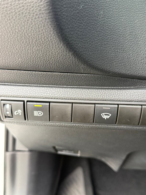 Toyota Corolla LE, CAMÉRA DE RECUL, BANC CHAUFFANT 2022 à Charlemagne, Québec - 22 - w1024h768px