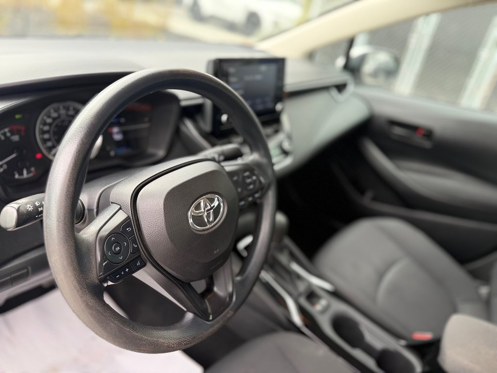 2022 Toyota Corolla LE, CAMÉRA DE RECUL, BANC CHAUFFANT in Charlemagne, Quebec - 4 - w1024h768px